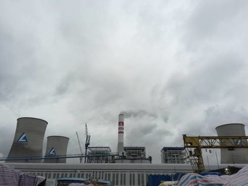 廣西華磊熱電項目煙囪建筑安裝工程3 鋼內筒順利提升到頂